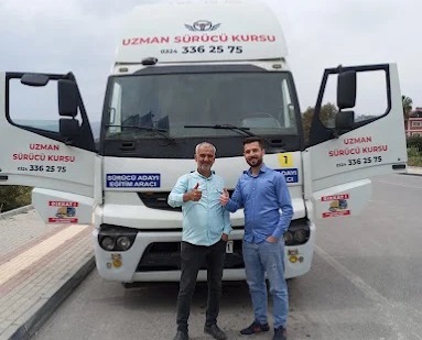 Fethiye C sınıfı kamyon ve CE sınıfı tır çekici ehliyeti kursu